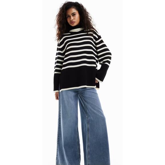 NWOT Black & White Striped Mock Neck Sweater Womens Large Oversized Fit - Picture 1 of 8